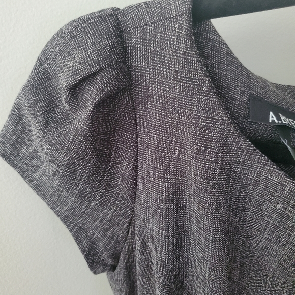 A. Byers  gray belted dress - Picture 5 of 9